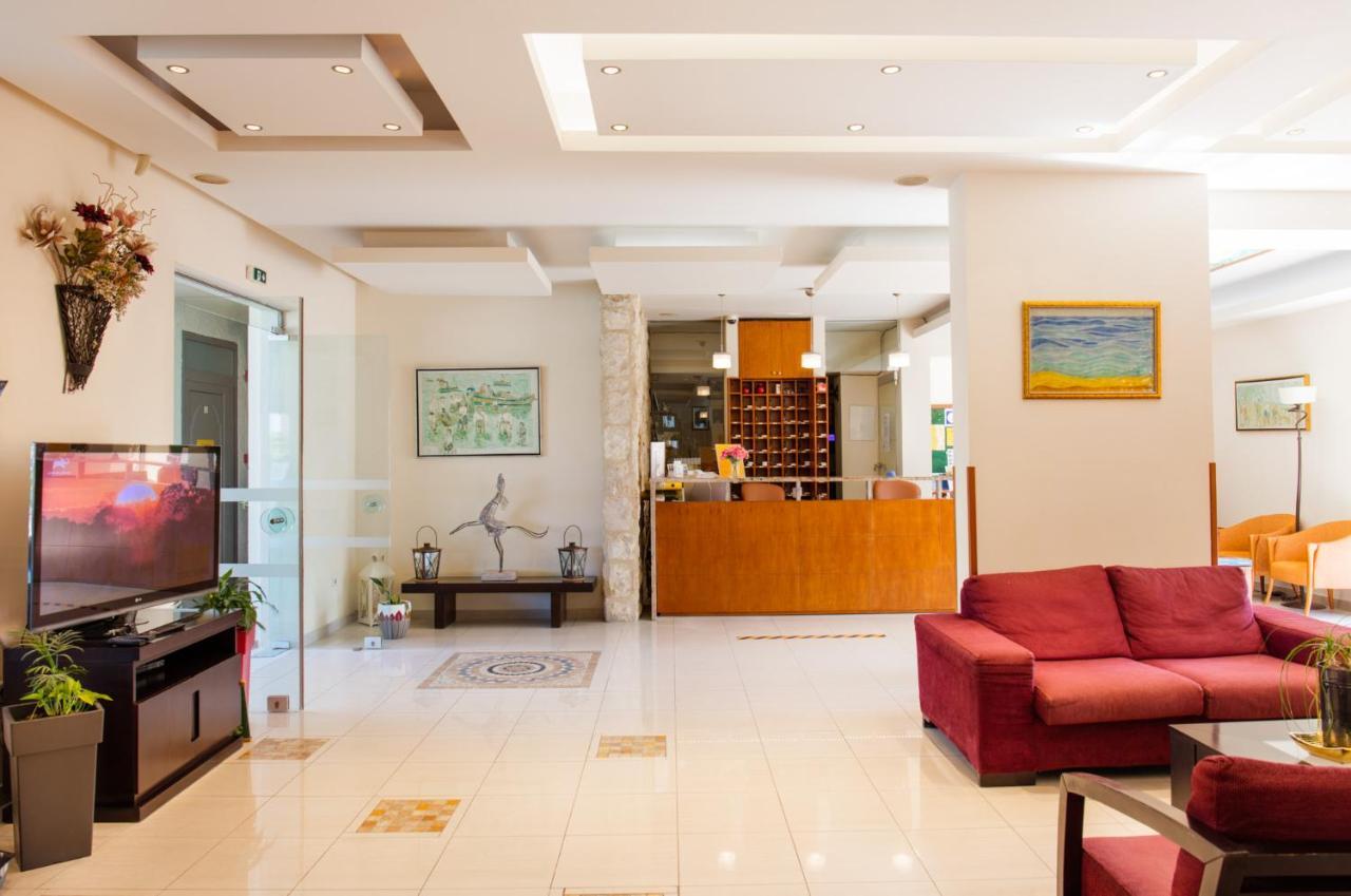 Ilyssion Holidays Hotel إياليسوس المظهر الخارجي الصورة