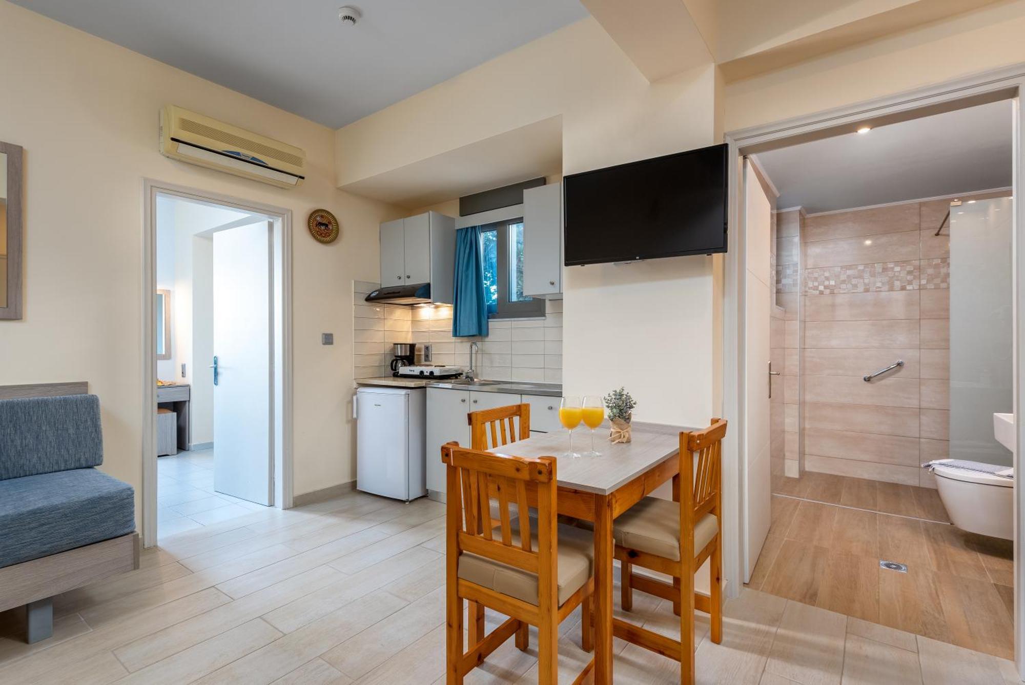 Ilyssion Holidays Hotel إياليسوس الغرفة الصورة