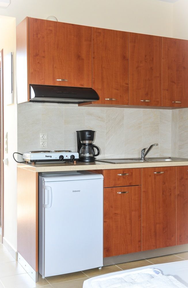 Ilyssion Holidays Hotel إياليسوس المظهر الخارجي الصورة